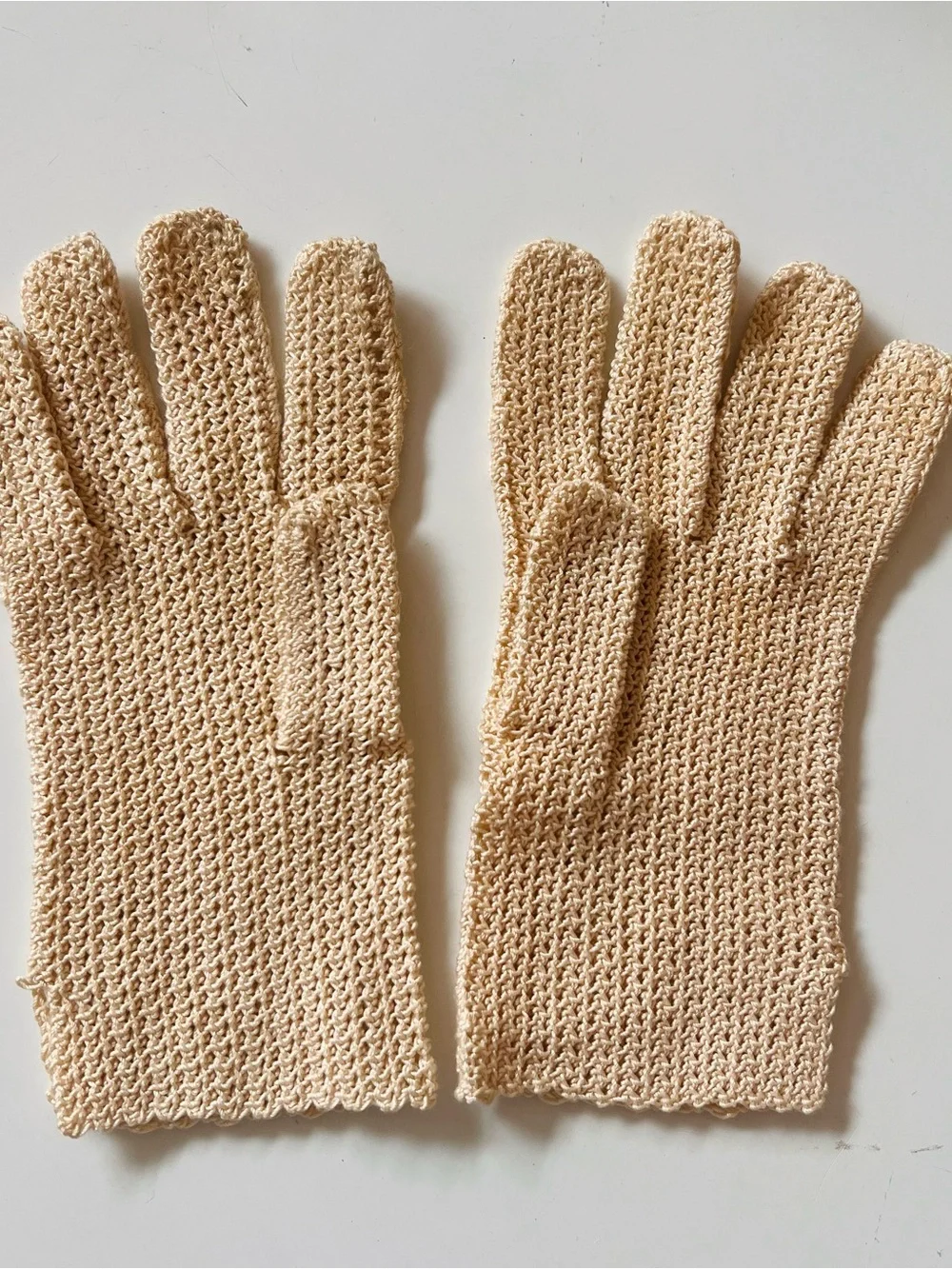 Vintage 60s Cream Crochet Wedding Gloves Vintage Women’s XS/S EUC